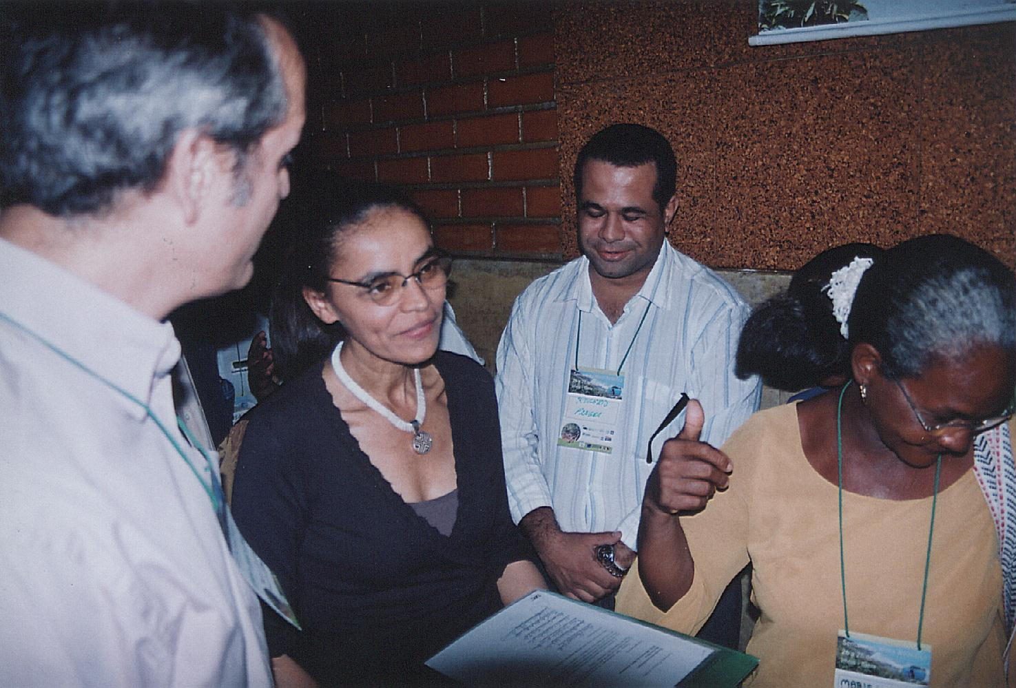 2006 - Encontro com a ministra Marina Silva fortaleceu a articulação pela criação da RESEX Canavieiras