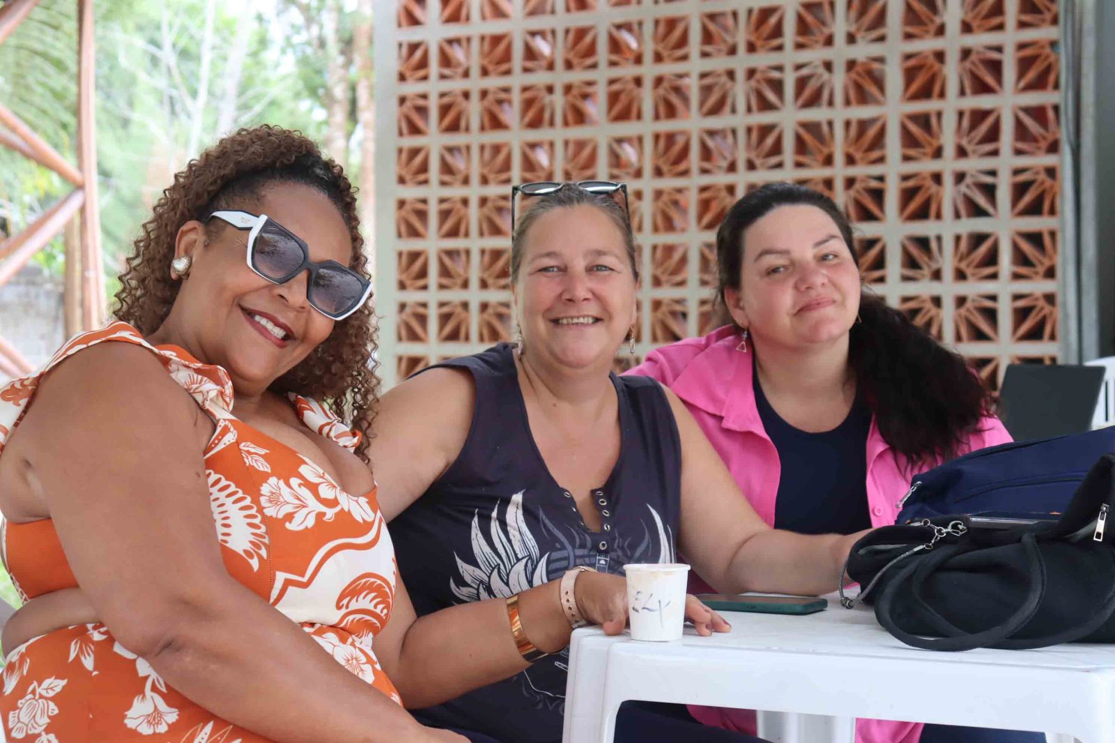 Missão técnica da UFMG aproxima comunidades da construção da futura Escola Agroextrativista