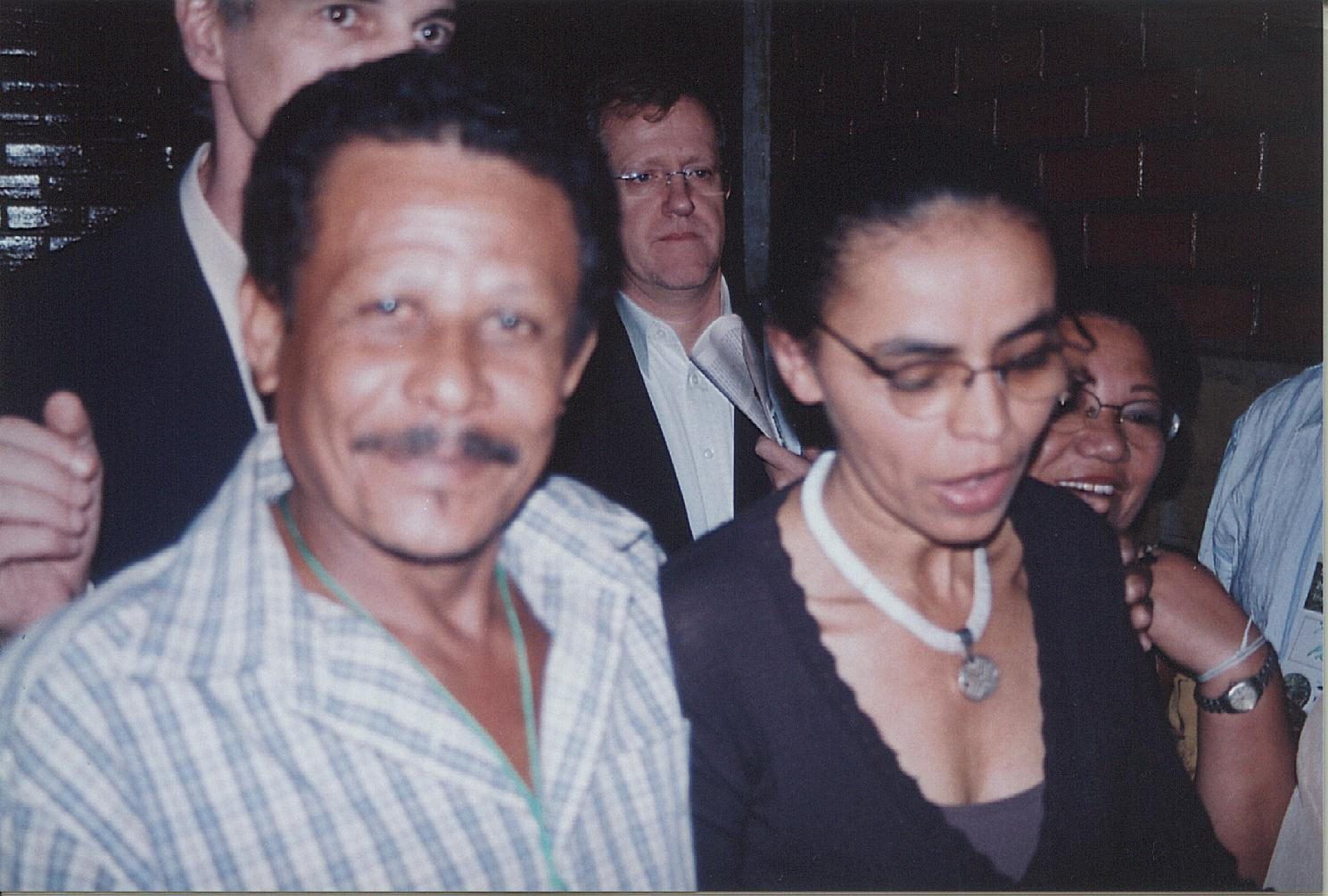 2006 - Encontro com a ministra Marina Silva fortaleceu a articulação pela criação da RESEX Canavieiras